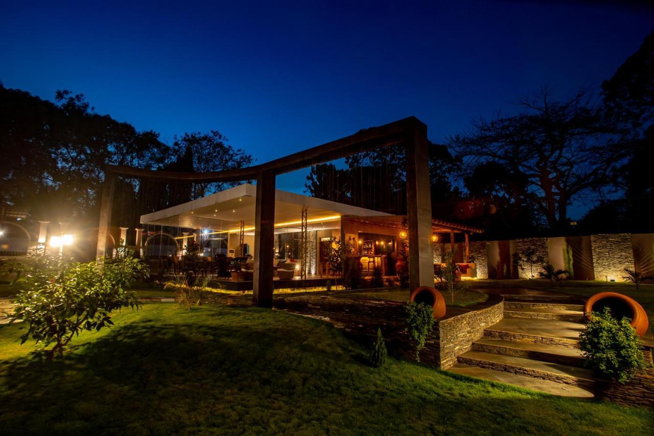 Kinga Homes Boutique Hotel モシ エクステリア 写真