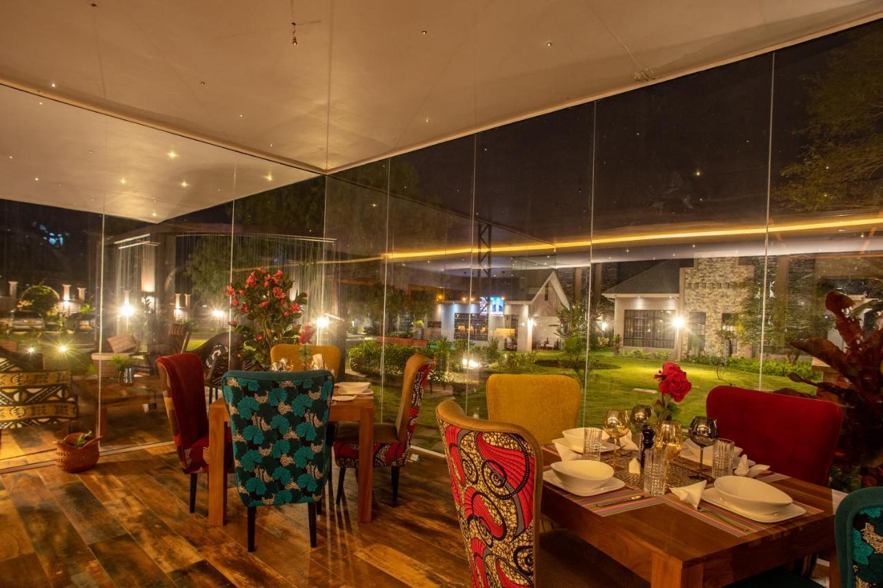 Kinga Homes Boutique Hotel モシ エクステリア 写真