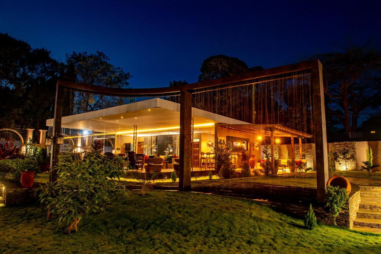Kinga Homes Boutique Hotel モシ エクステリア 写真