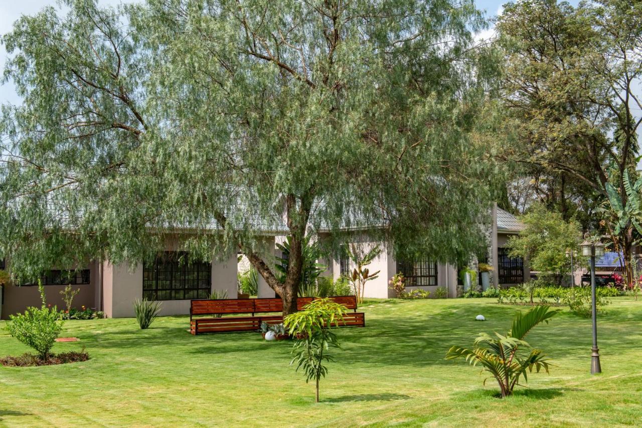 Kinga Homes Boutique Hotel モシ エクステリア 写真