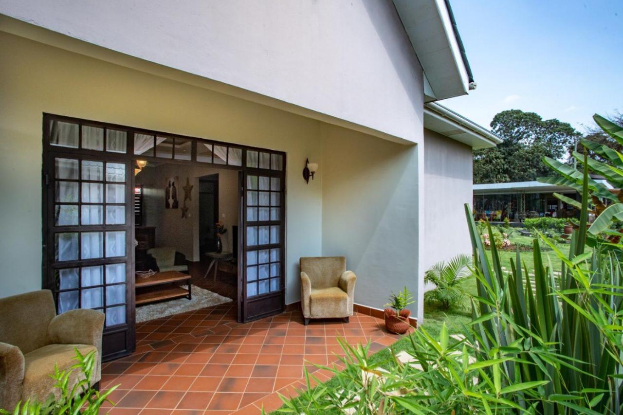 Kinga Homes Boutique Hotel モシ エクステリア 写真